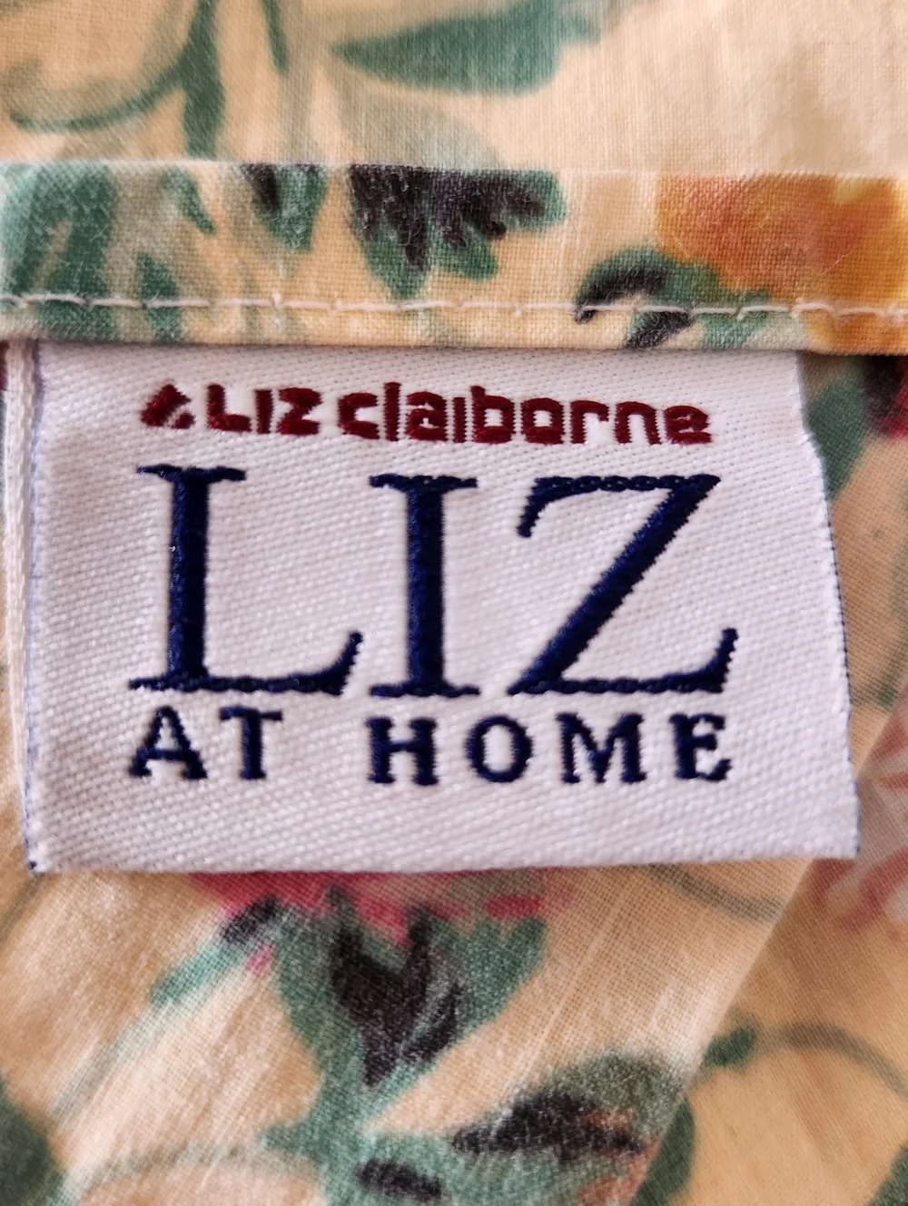 LIZ WEAR Sheet Set 2 Shams Yellow Floral Home Bedding Vintage Made USA - Picture 2 of 14